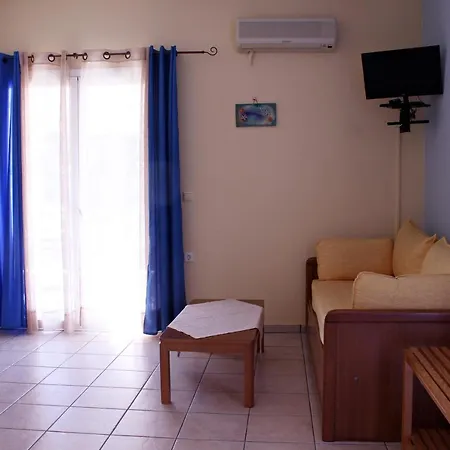 شقة Koukounaries *