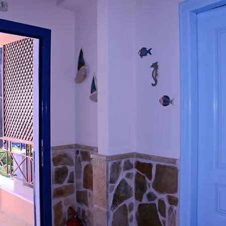 Apartament Koukounaries *