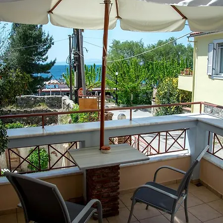 Koukounaries Apartment