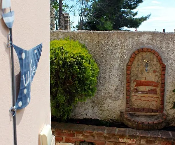 Koukounaries Διαμέρισμα *