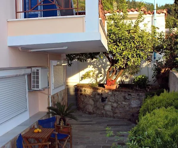 Apartment Koukounaries