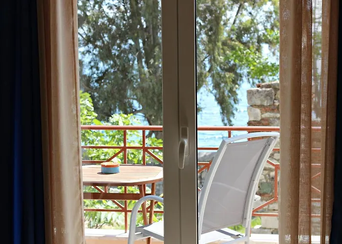 Koukounaries Limni (Evia)