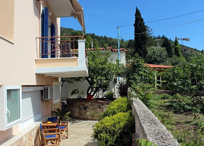 Koukounaries Λίμνη