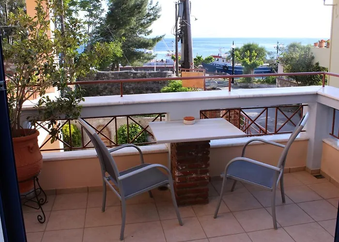 Koukounaries * Limni (Evia)