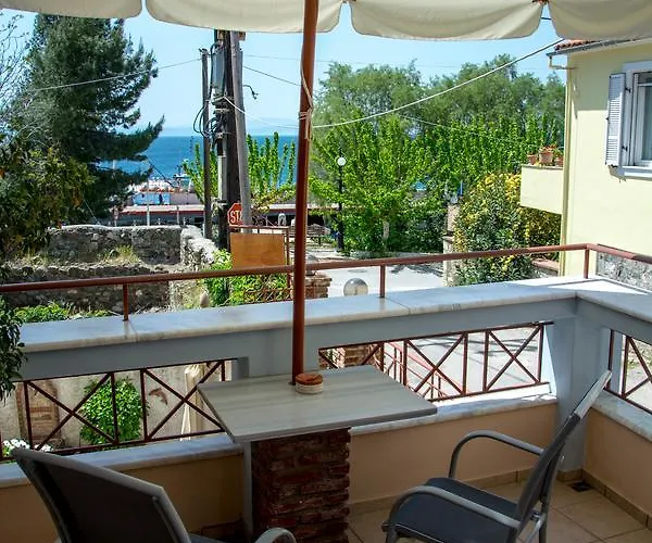 Koukounaries Apartment